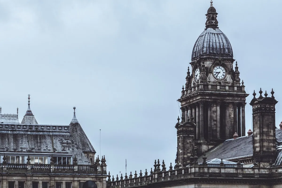 Leeds Town Hall rising above the city centre